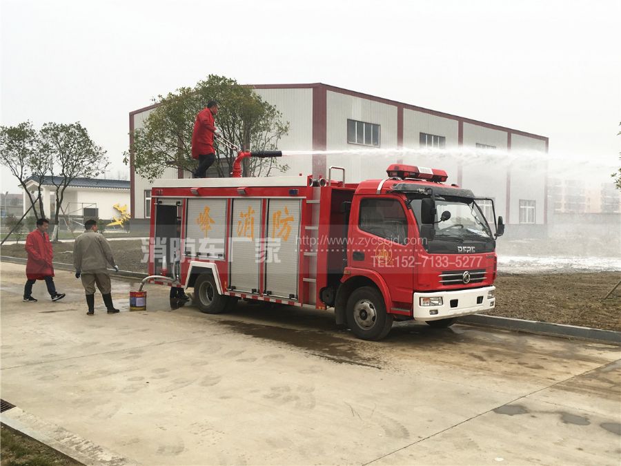東風(fēng)多利卡單排消防車 東風(fēng)多利卡單排消防車